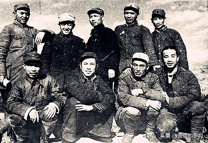 首长早上好，温馨的早晨日常最新章节